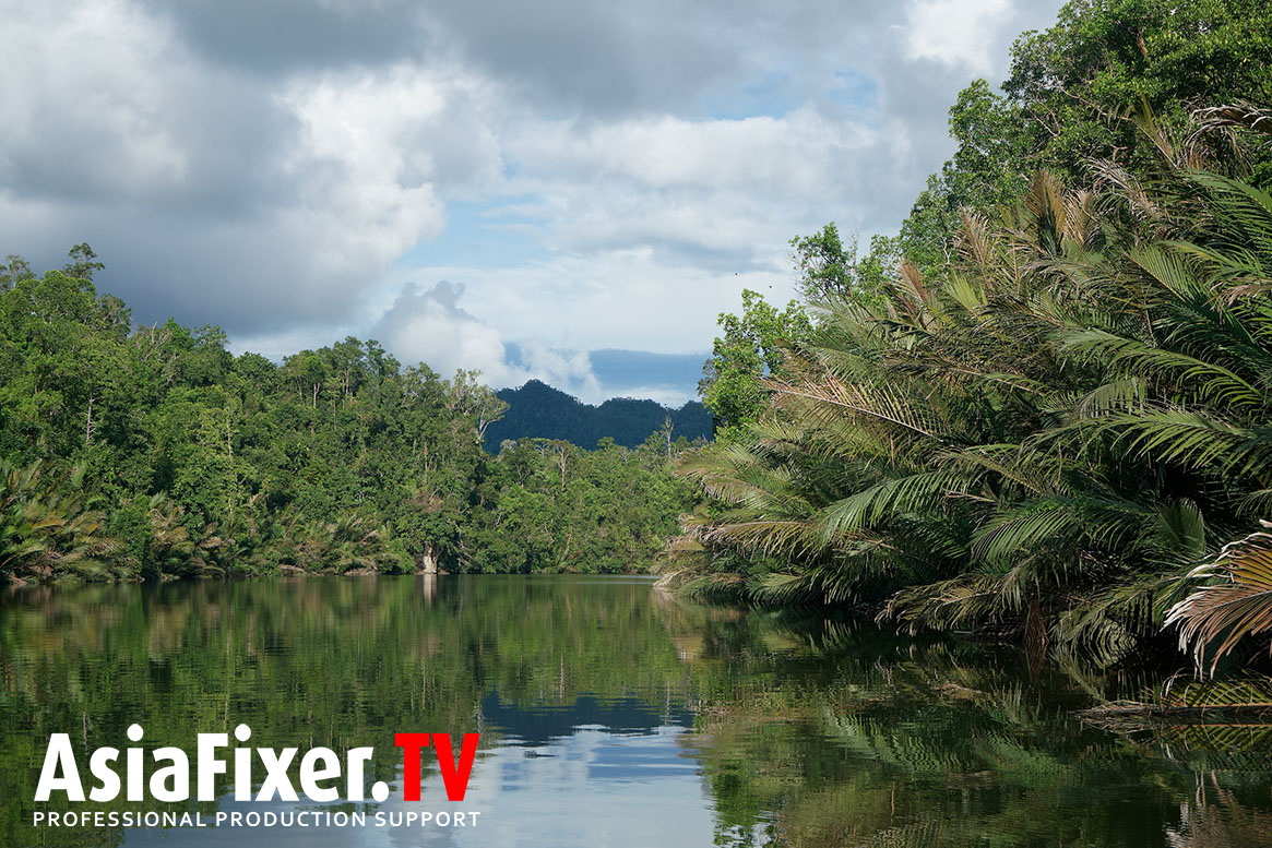 river, papua, filming, survival show,